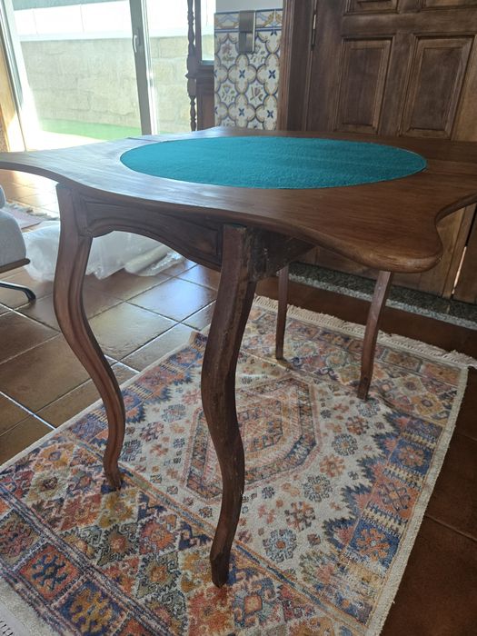 Mesa de jogo dobrável