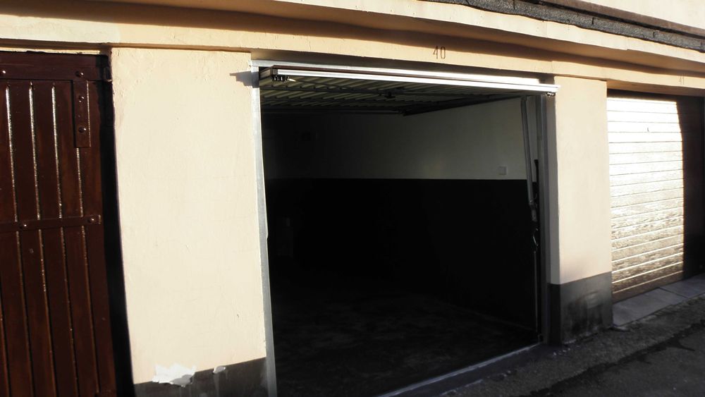 Garaż po remoncie, Aleje Jana Pawła II 15