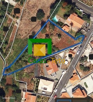 Terreno com projeto de duas moradias no Funchal