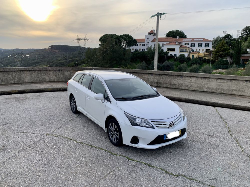 Toyota Avensis Sw 2.0 D4d -2014