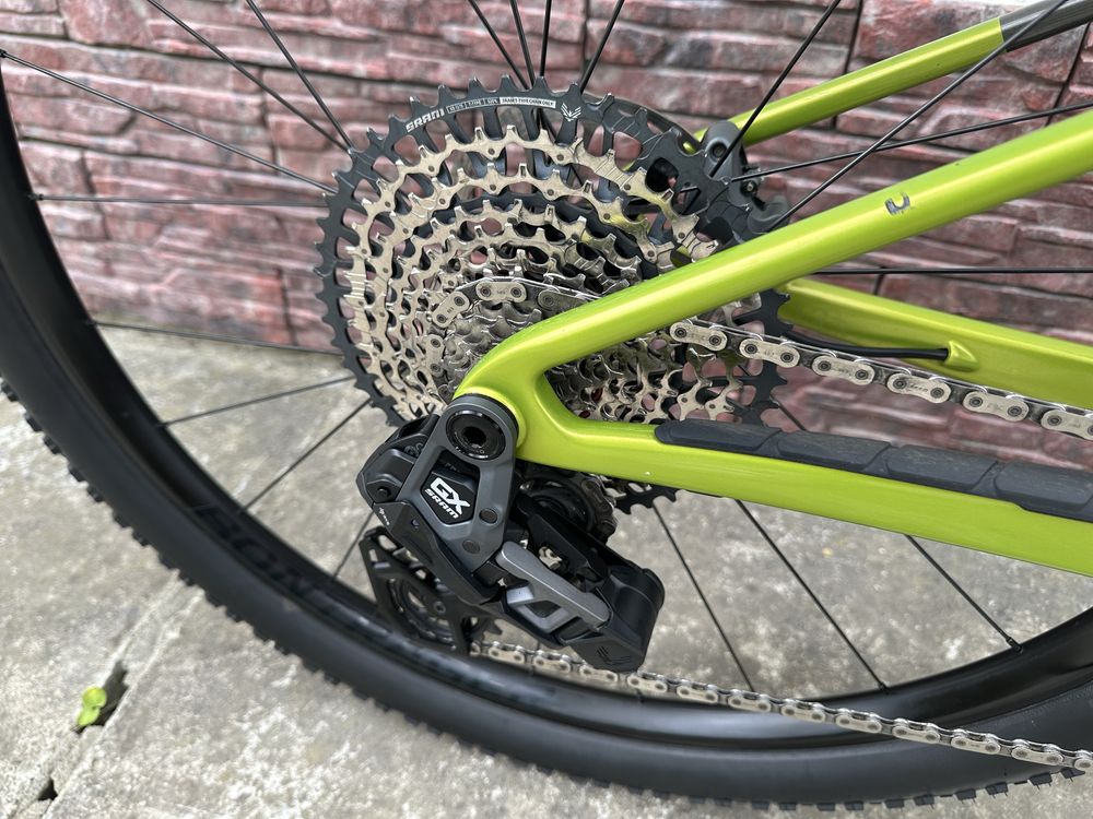 Карбоновий велосипед Trek Supercaliber 9.7 2024