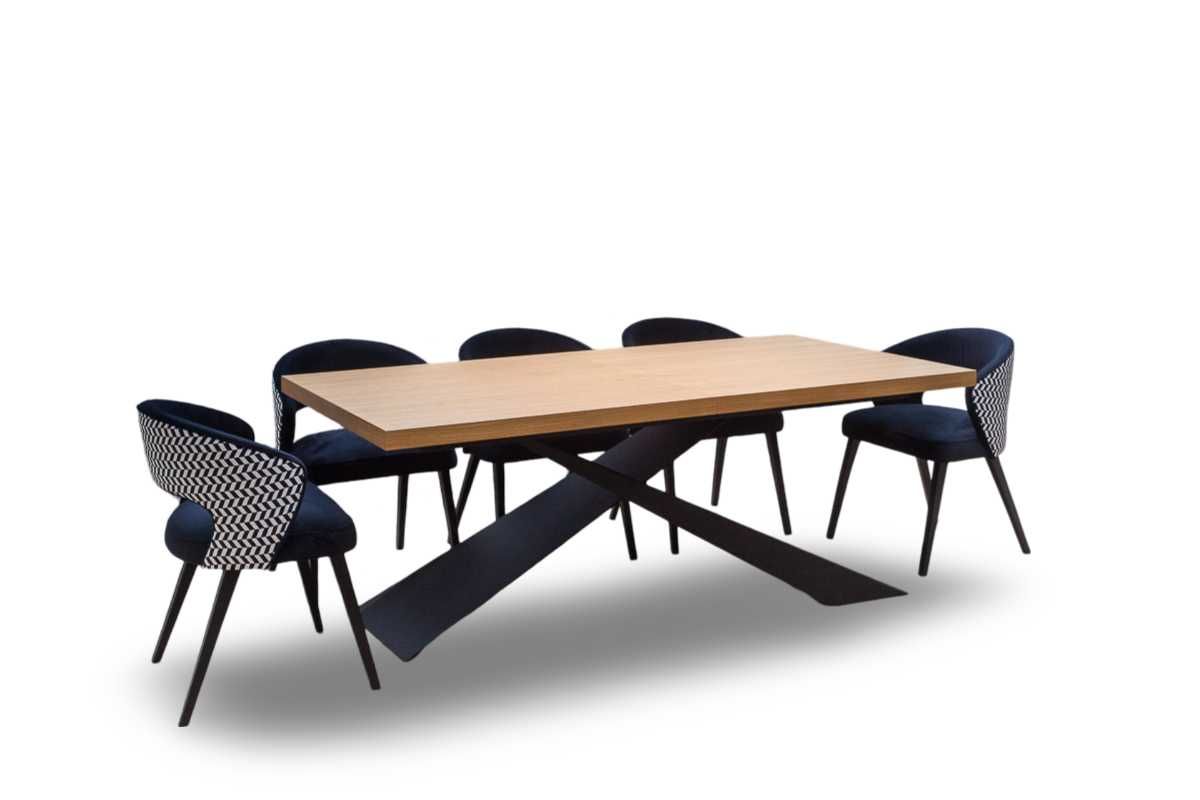 Stół typu "Anioł" – Elegancja i Niepowtarzalny Styl 160/90 do 240