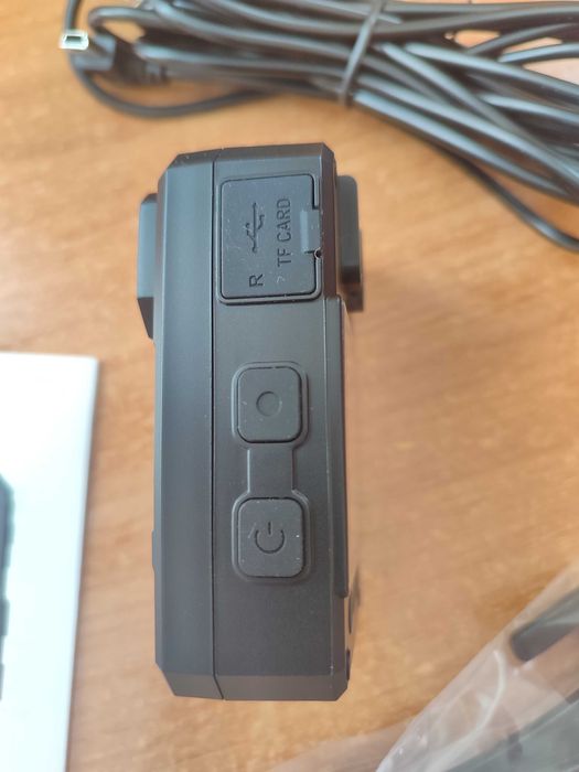 Нагрудна боді-камера з 2х-дюймовим екраном, акум 7 годин!! Оригінал