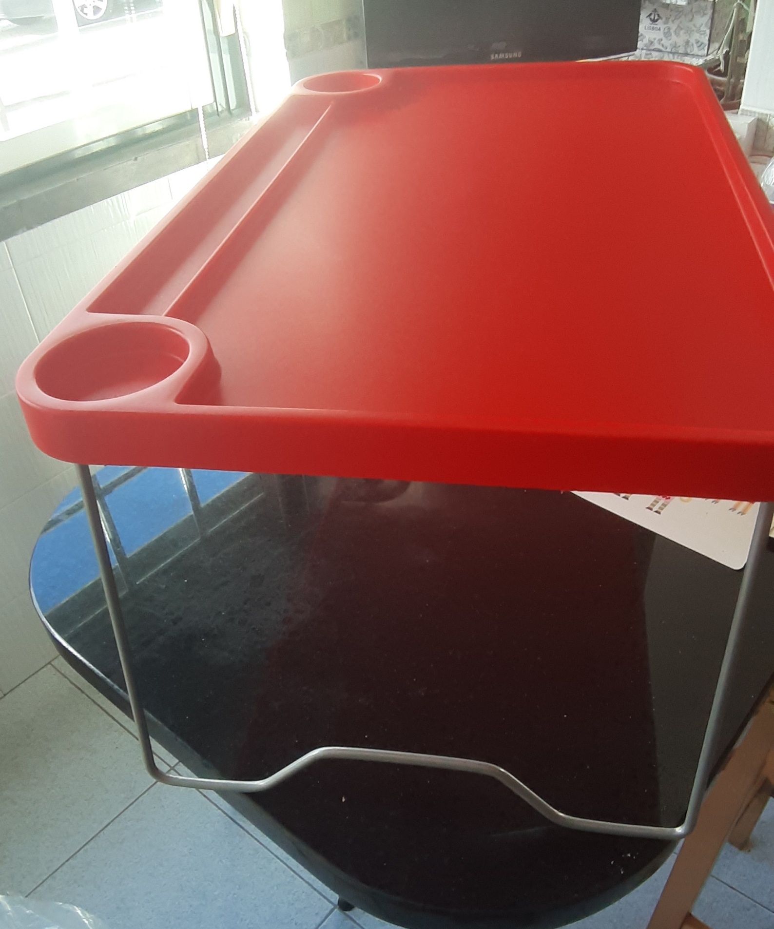 Tabuleiro Ikea novo
