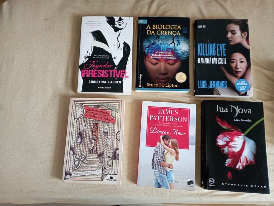 Livros á venda por 10 euros