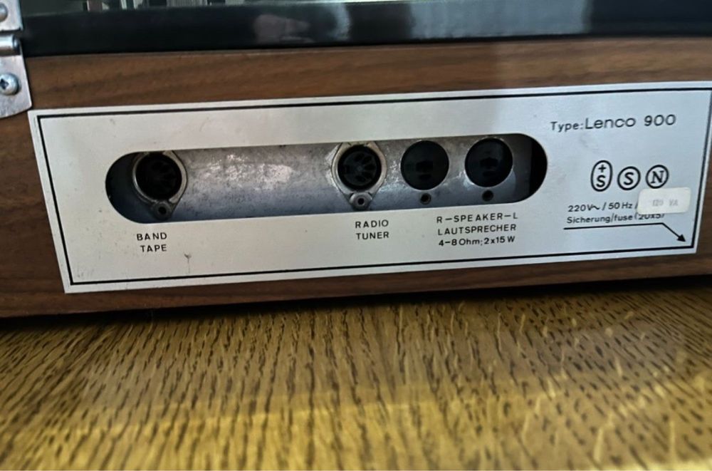 Gramofon Lenco 900 vintage