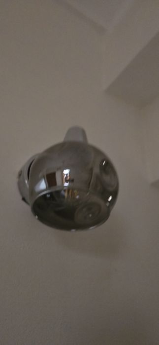 Kinkiet z dymionym kloszem