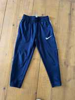 Спортивні штани nike 3-4 роки
