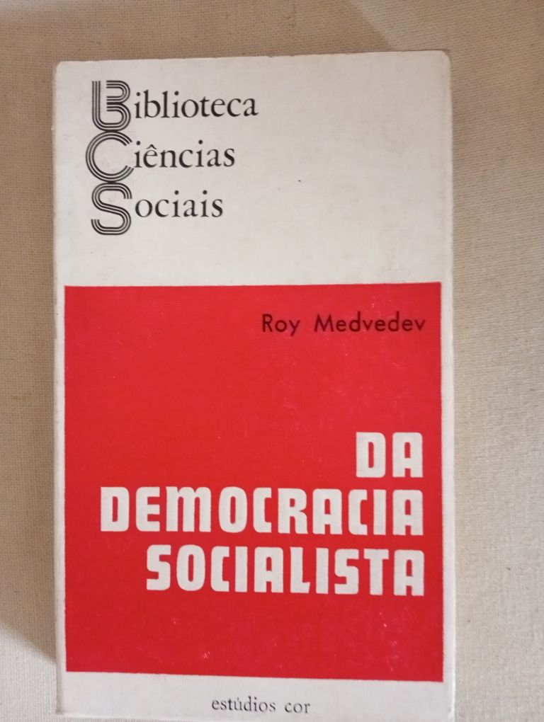 Da Democracia Socialista - Roy Medvedev