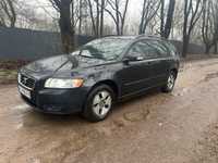 Volvo v50 2010 року