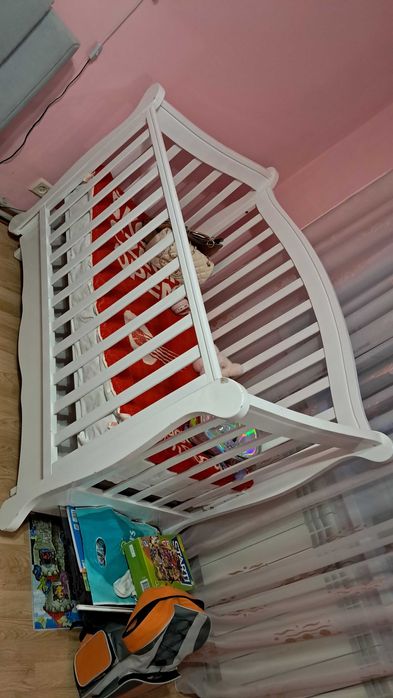 Дитяче ліжечко універсальне