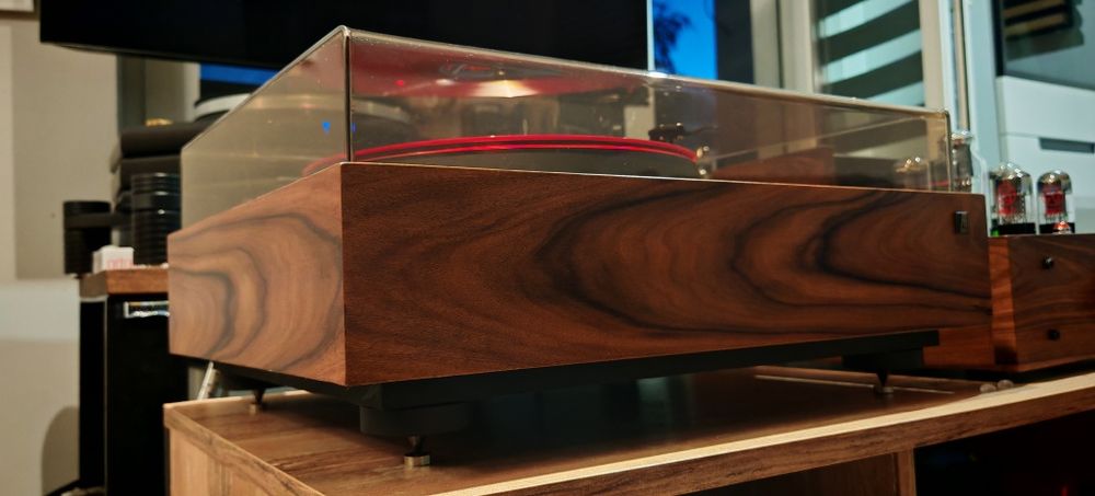 Acoustic research Gramofon