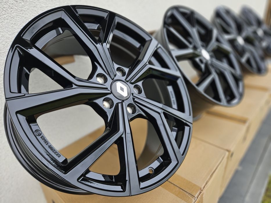 Renault 16 " Nowe 5x114,3 Megane Kadjar Talisman Kangoo Express Czarne