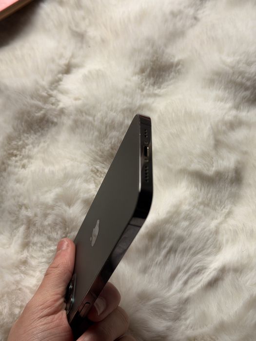 iPhone 12 Pro, ładny stan, blokada iCloud