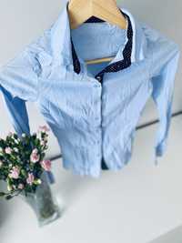 Niebieska koszula damska taliowana