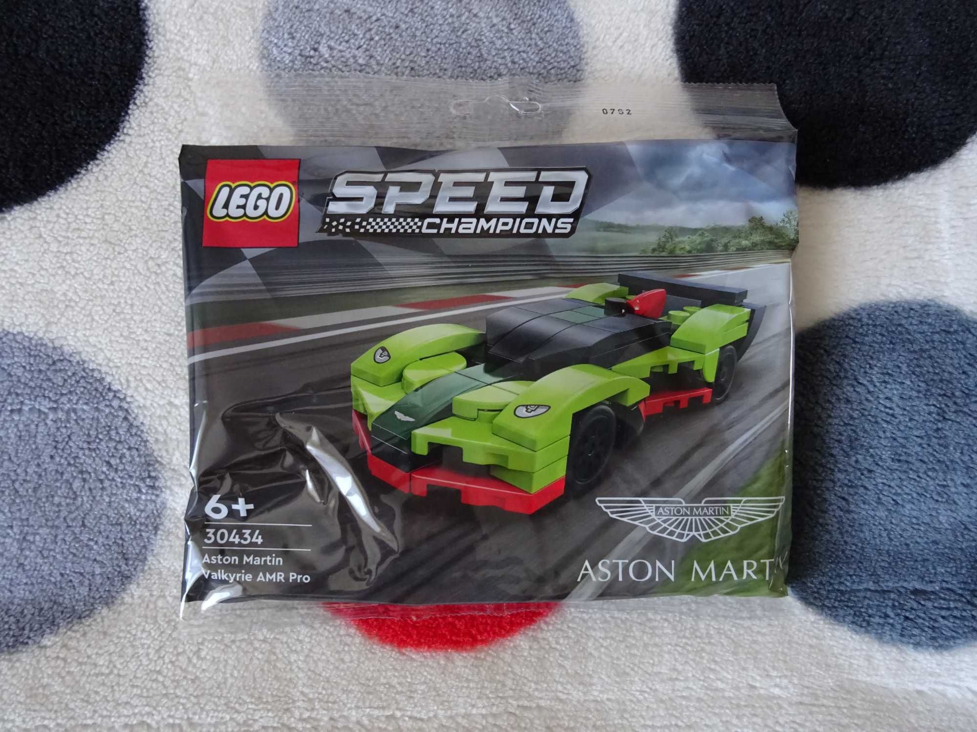 Nowy zestaw Lego Speed Champions 30434 Aston Martin Valkyrie AMR Pro