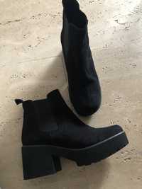 Botas pretas Brownie