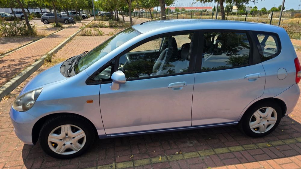 Honda Jazz 2002 – Económico, Fiável e Pronto a Andar