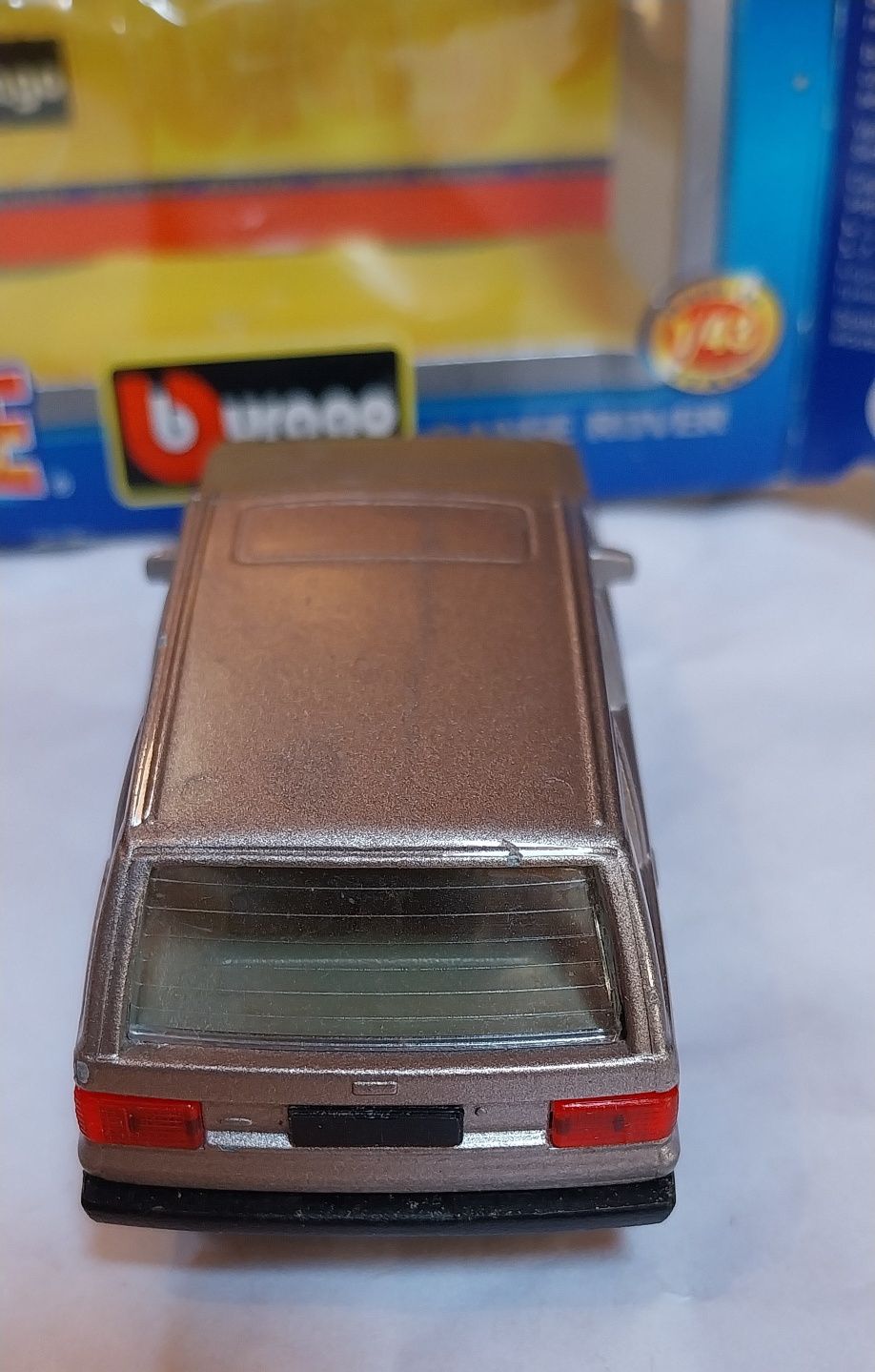 Miniatura da Burago Range Rover escala 1/43