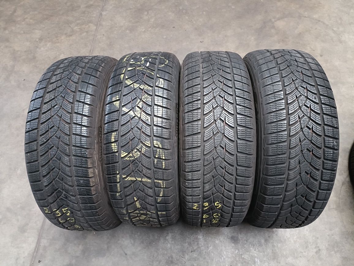 Opony zimowe Goodyear Ultragrip Performance + SUV 235/60R18 107H