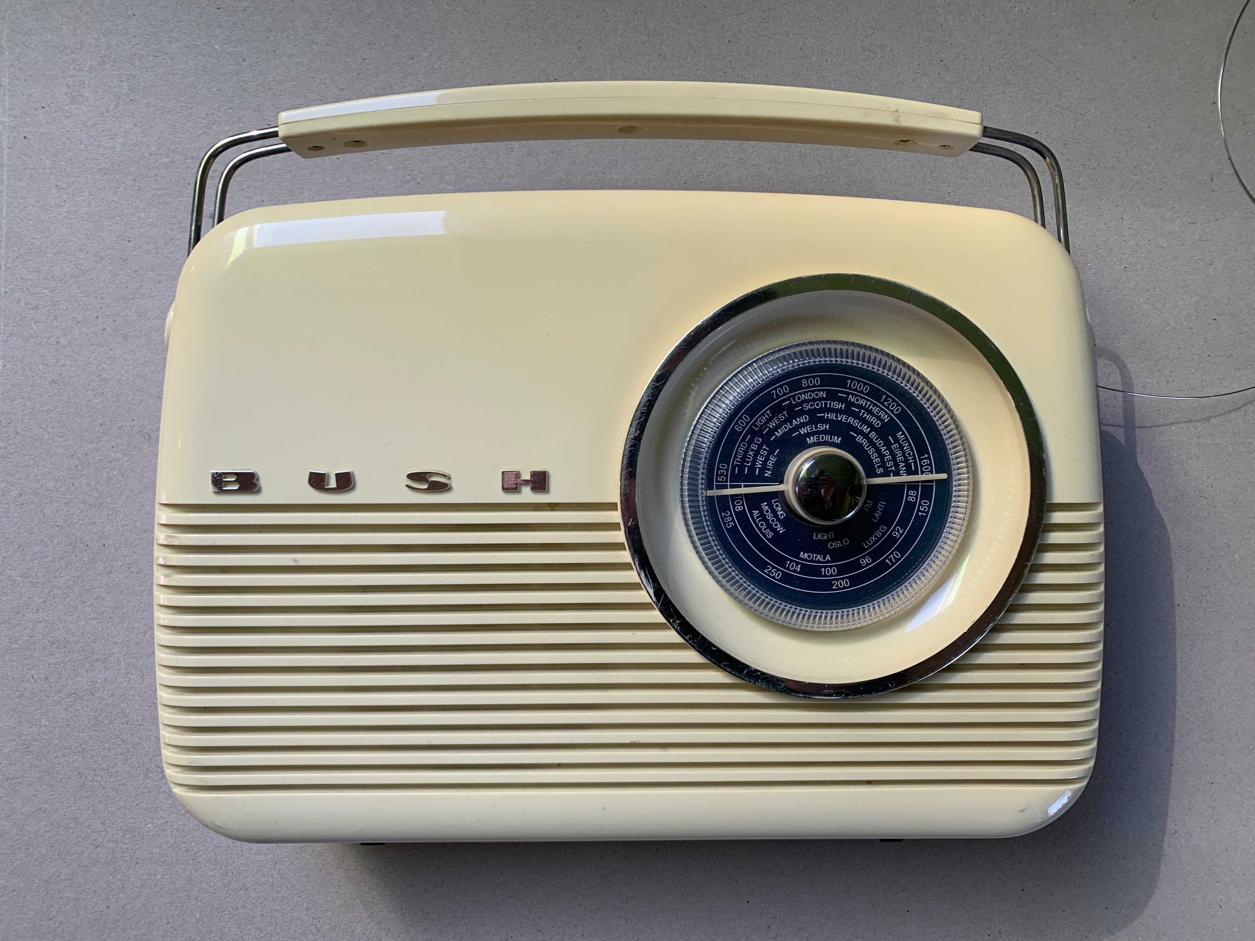 Radio tranzystorowe BUSH TR82/B Vintage