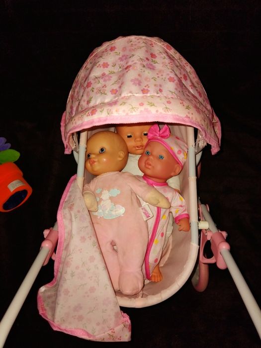 Коляска + 3 пупса