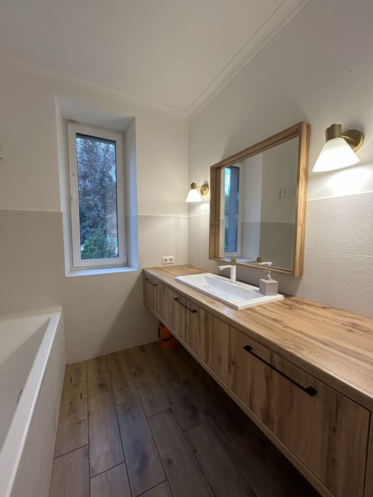 Довгострокова оренда будинку на Правому березі