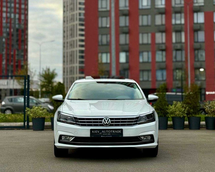 Volkswagen Passat SE