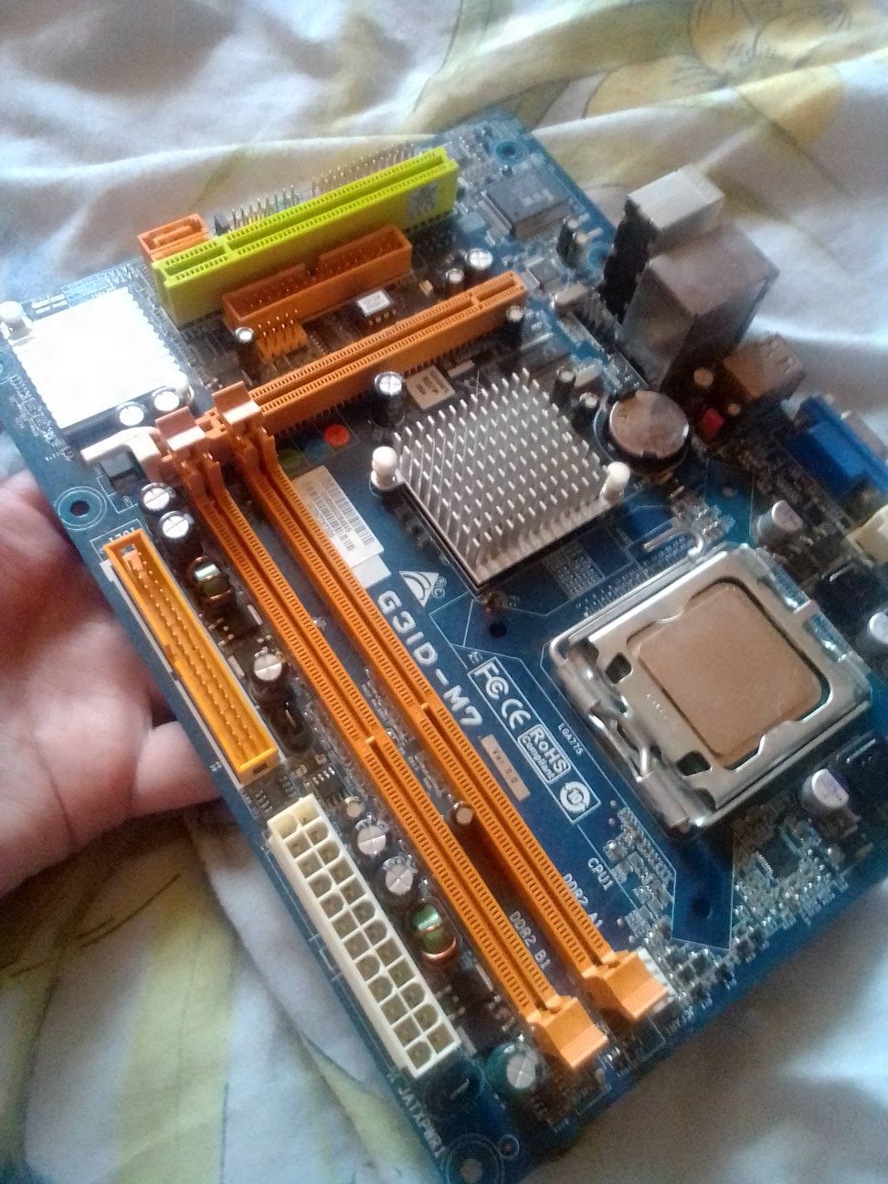 материнка biostat G3 + проц