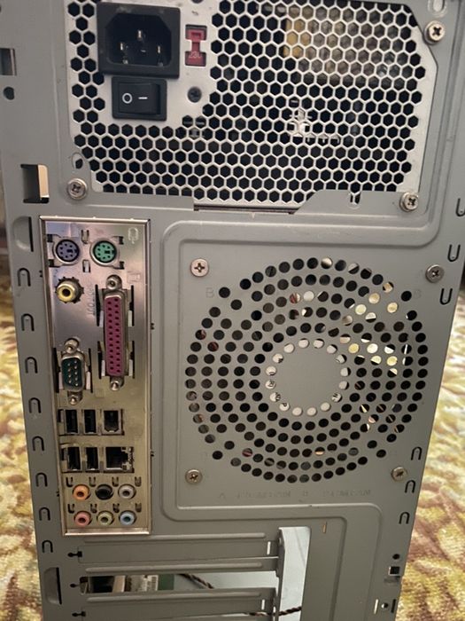 Компьютер на запчасти