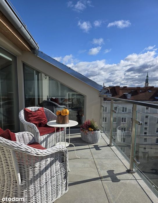 Centrum. Prestiżowy adres. Nieszablonowy lokal z widokiem na Ratusz