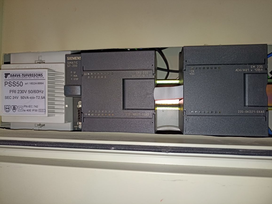 Rozdzielnia z modułami Siemens CPU 222, 224 EM222, 231, 277