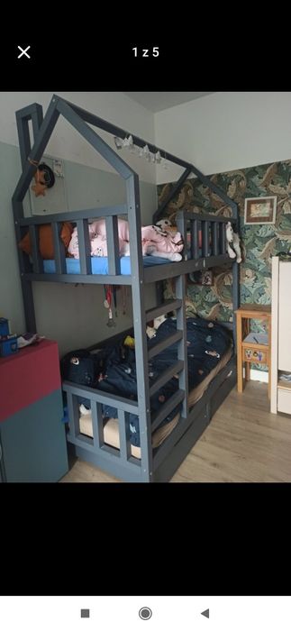 Łóżko piętrowe drewniane