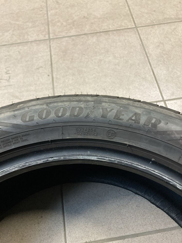 2x goodyear efficientgrip 2 suv 235/50 r19