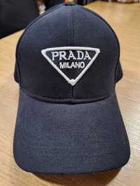 Крута кепка Prada