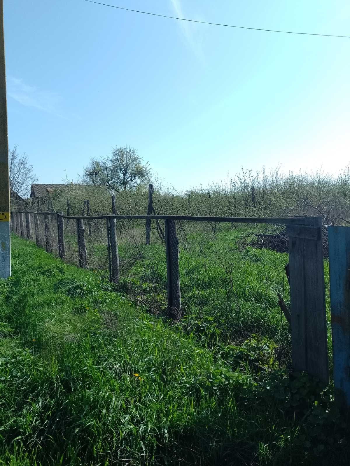 Продам дом в селе под ремонт или разборку