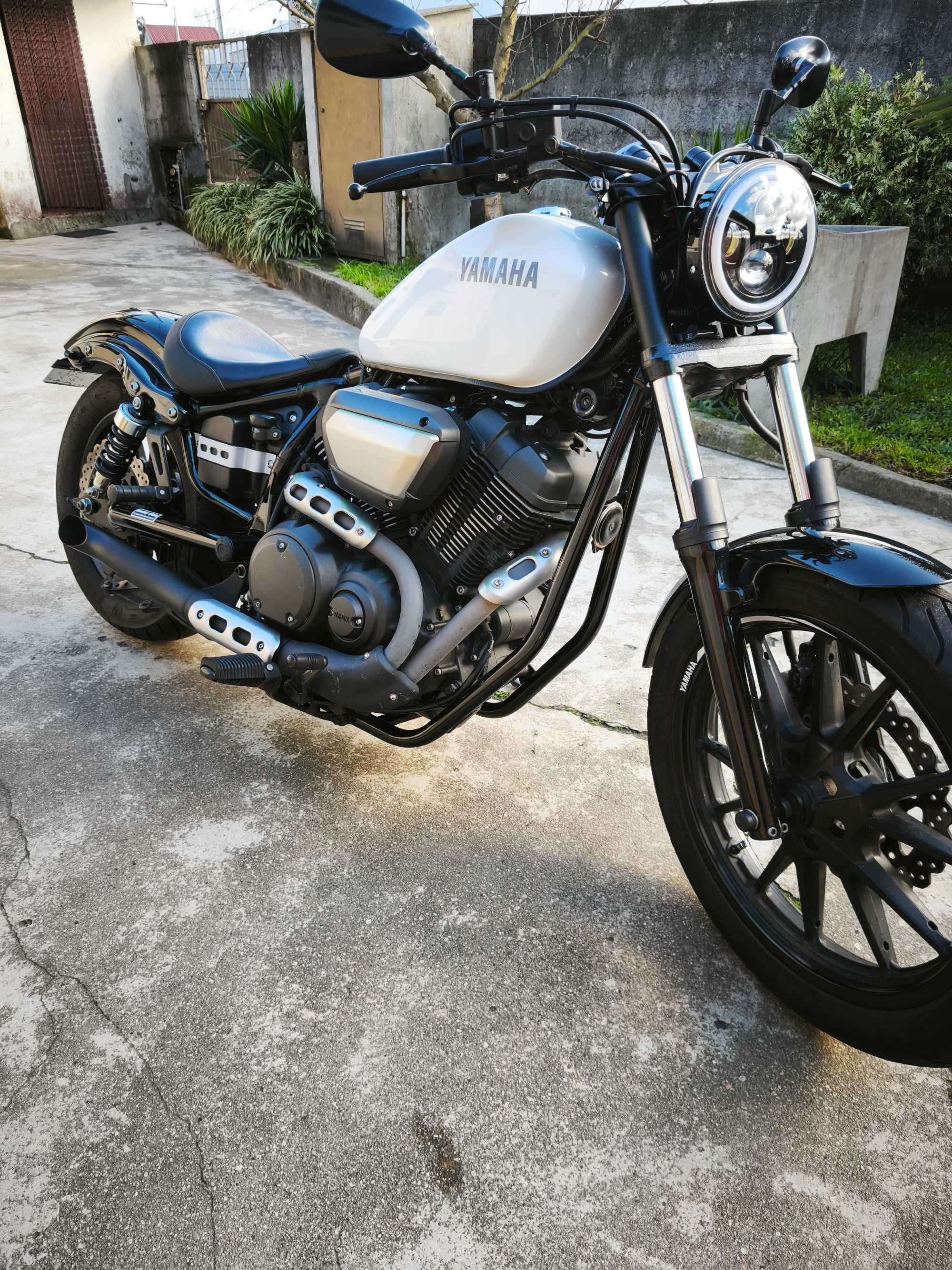 Yamaha Bolt xv950