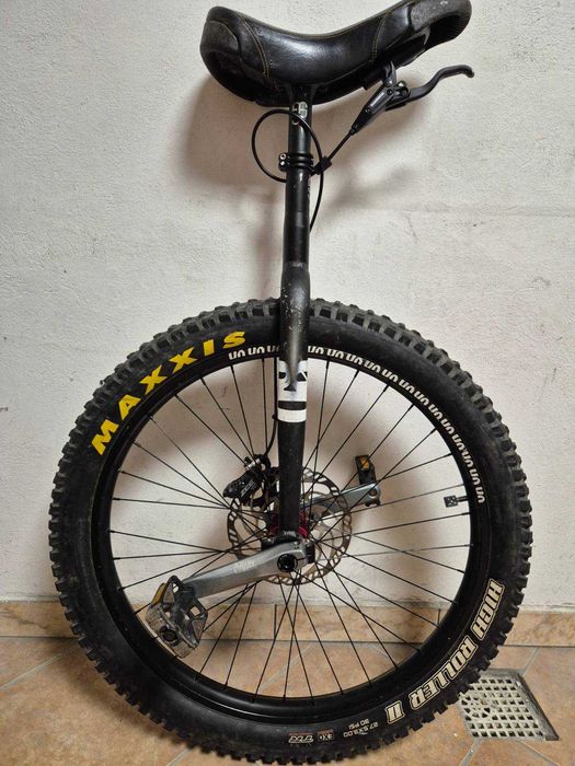 Monocykl QU-AX RGB 27,5"