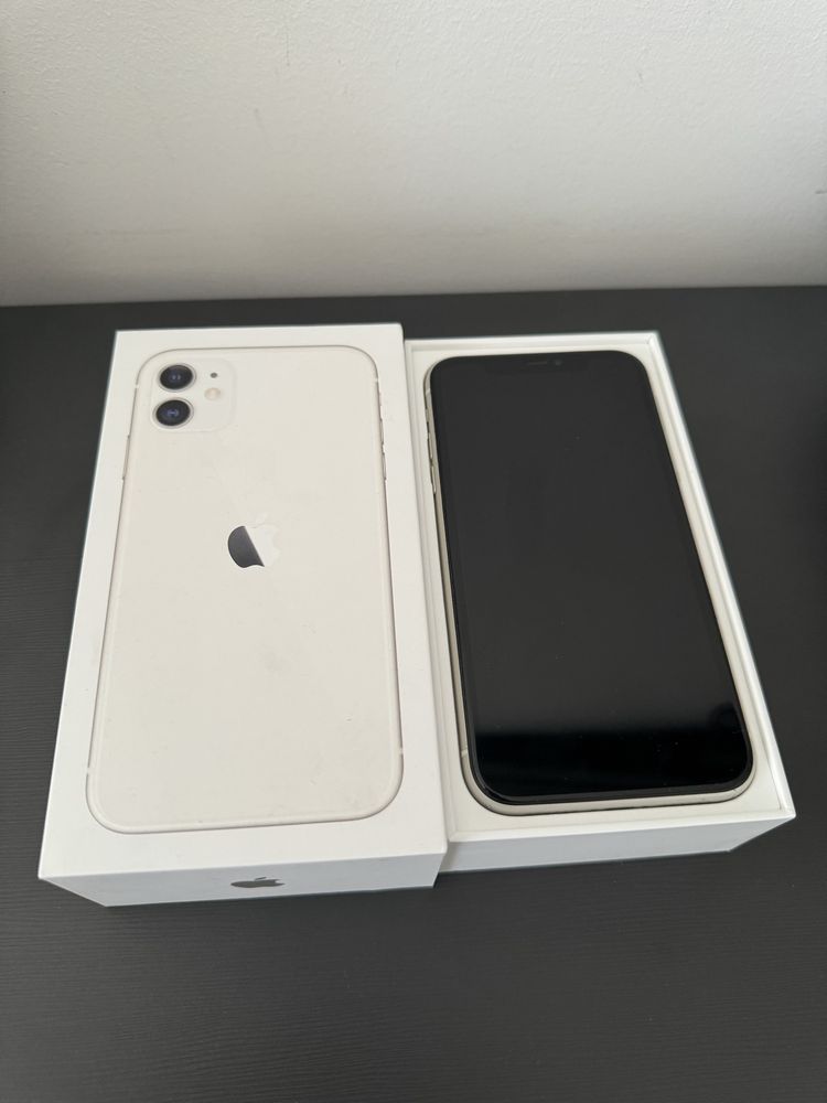 iPhone 11 256Gb - Branco