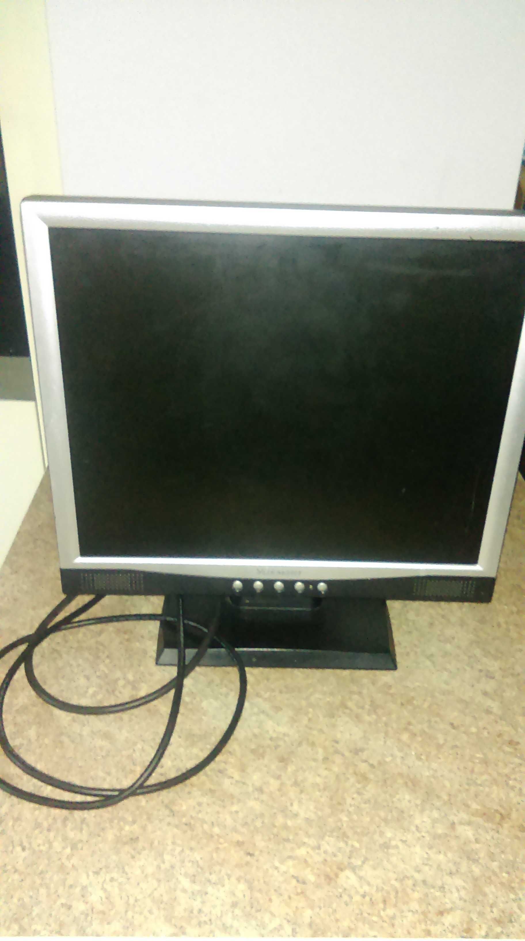 Monitor LCD Yusmart 17″ 170QP-C