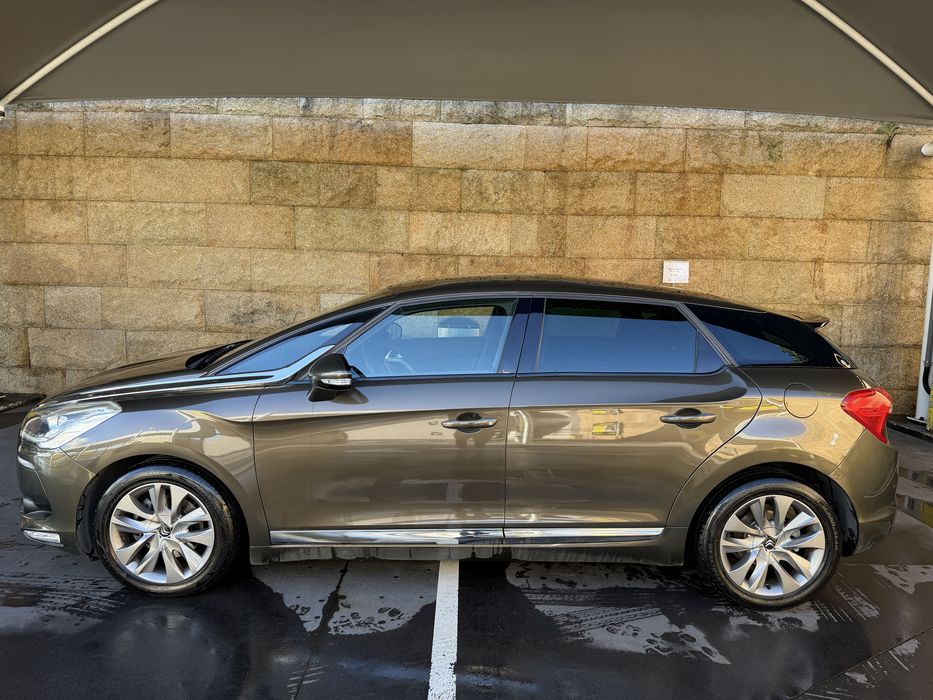 Citroën DS5 1.6 HDi Poucos Km Igual a Novo