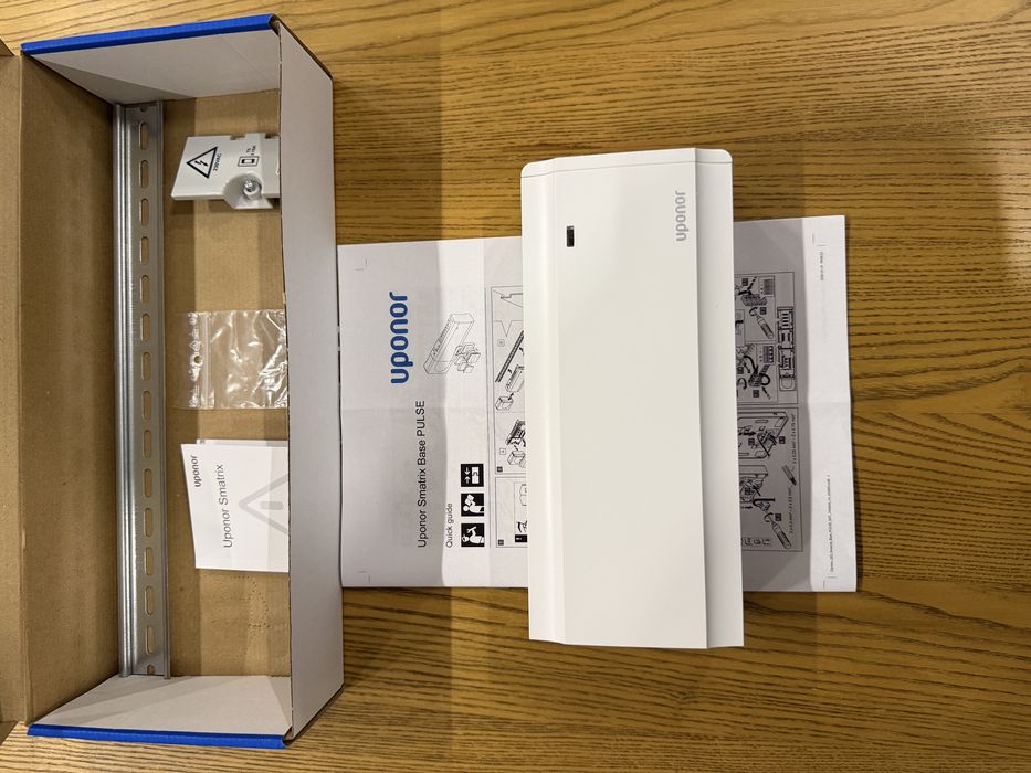 Контроллер проводной Uponor Smatrix Base Pulse X-245 BUS 6X (1093017)