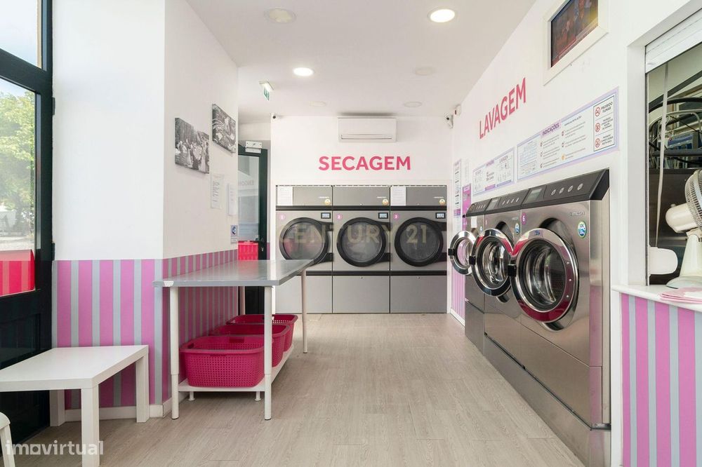 Invista no Seu Próprio Negócio: Lavandaria Pronta a Funcionar em Casel