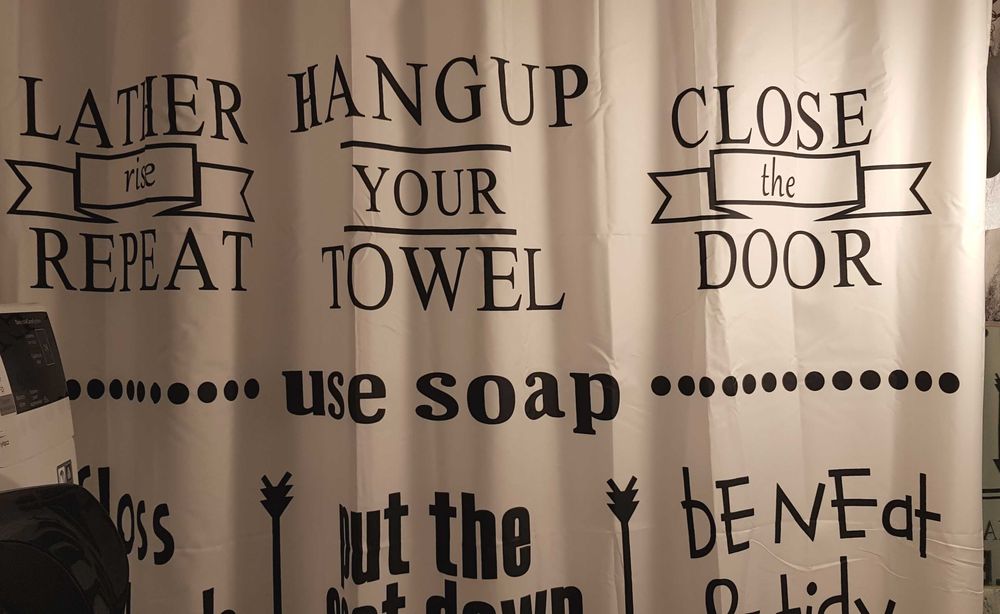 Zasłona prysznicowa wodoodporna 180x200 cm