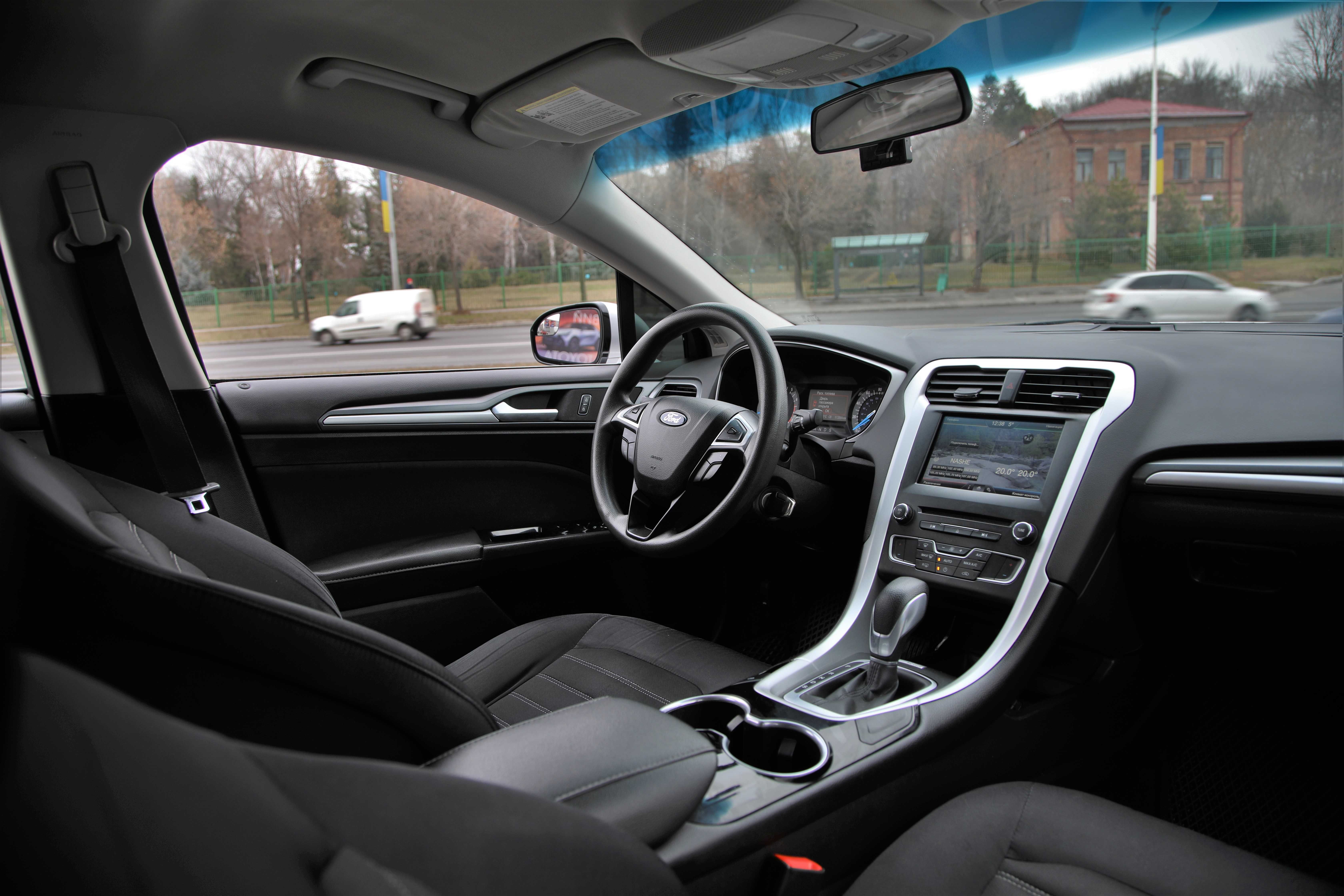 Ford Fusion 2014 року