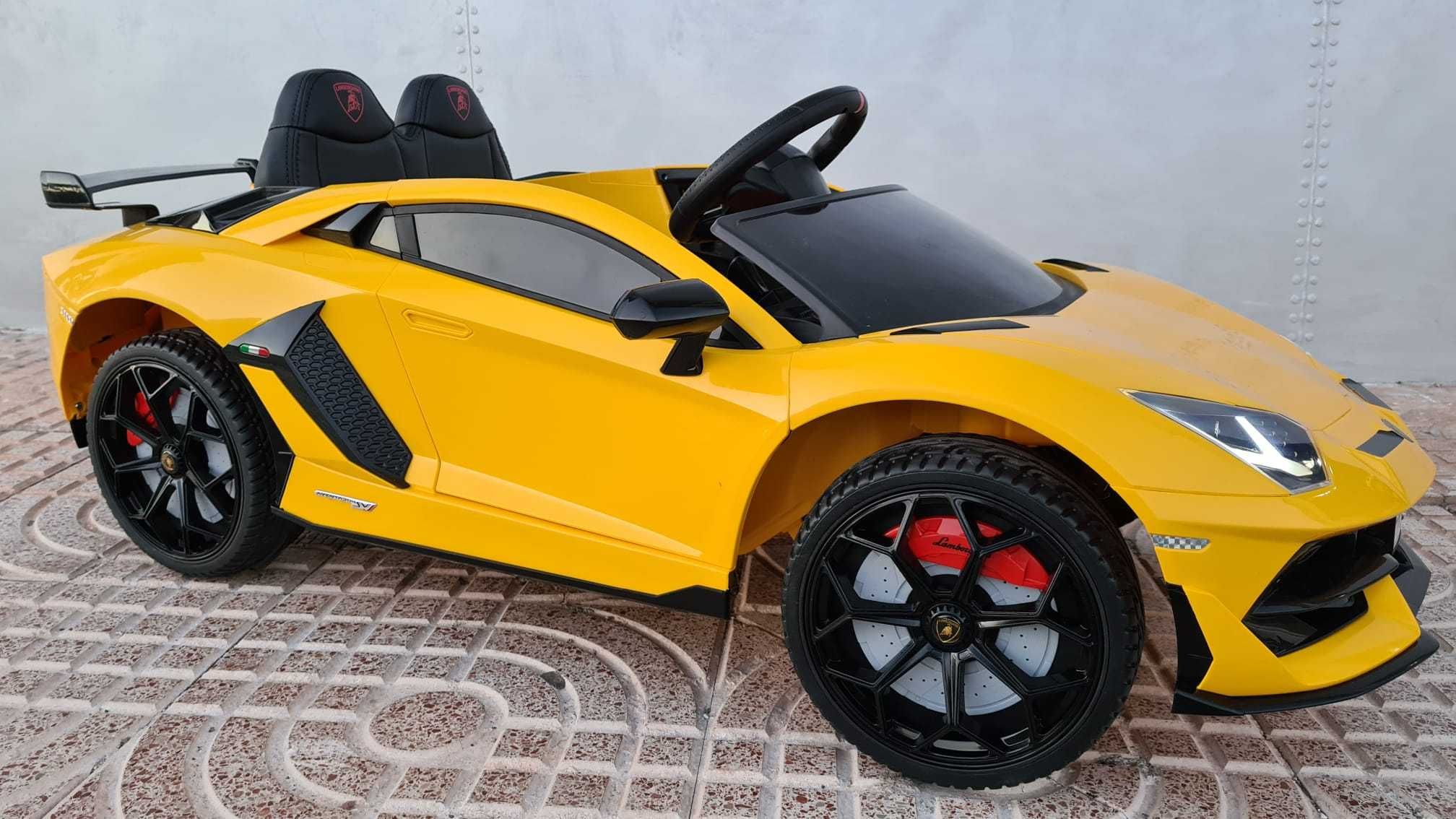 Samochod LAMBORGHINI Auto AKUMULATOR Motor Elektryczny Ferrari Dzieci