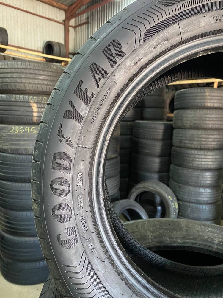 R17 225/55 Goodyear Efficient Grip