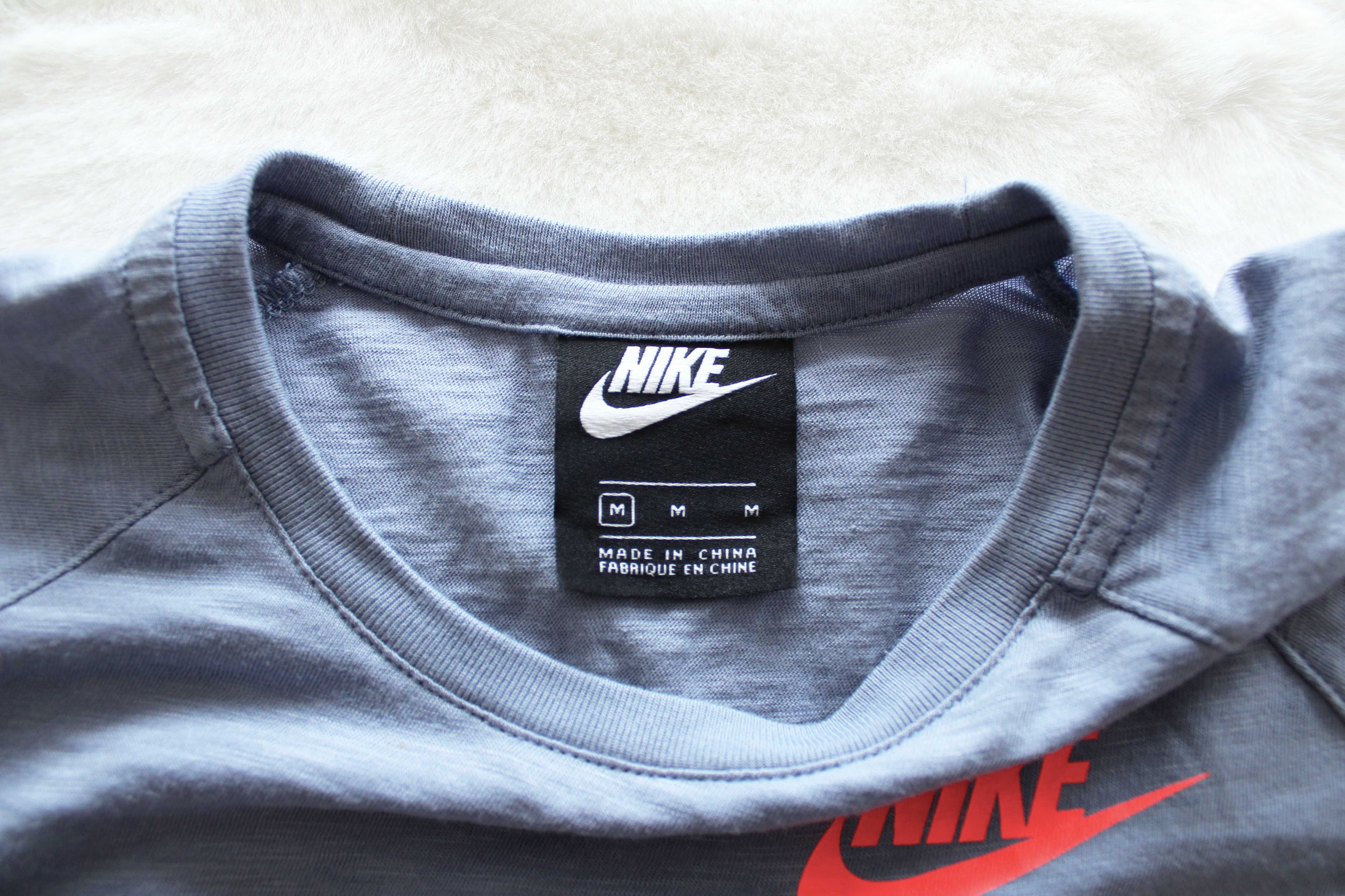 Oryginalny Dziewczęcy longsleeve NIKE 7-8 lat rozmiar M