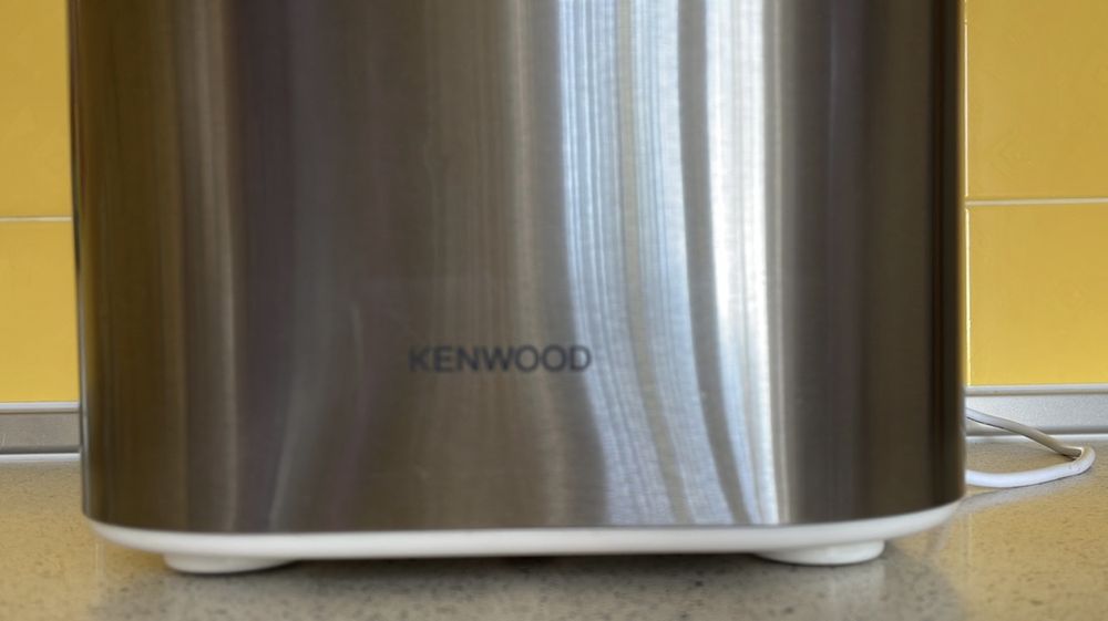 Рабочая хлебопечь Kenwood BM 366