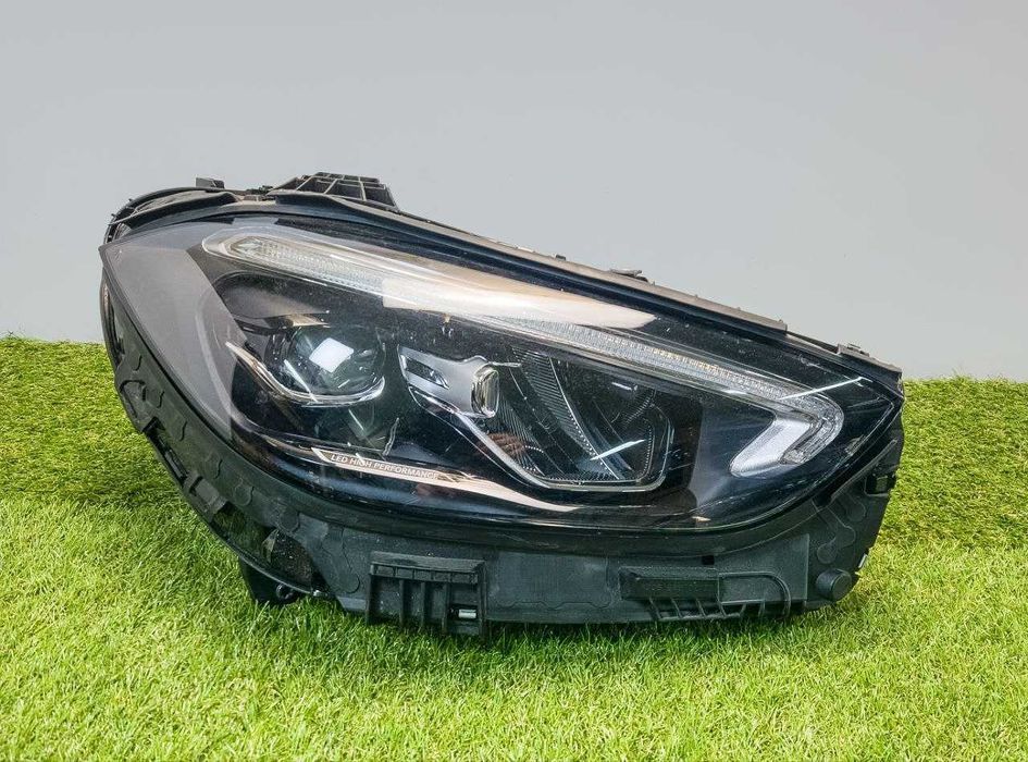 Фара. Mercedes C-class. W205. Светоид. Ligh Performance.